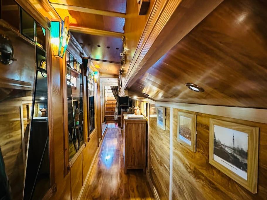 Unique Houseboat Experience I Central City Break ยอร์ค ภายนอก รูปภาพ